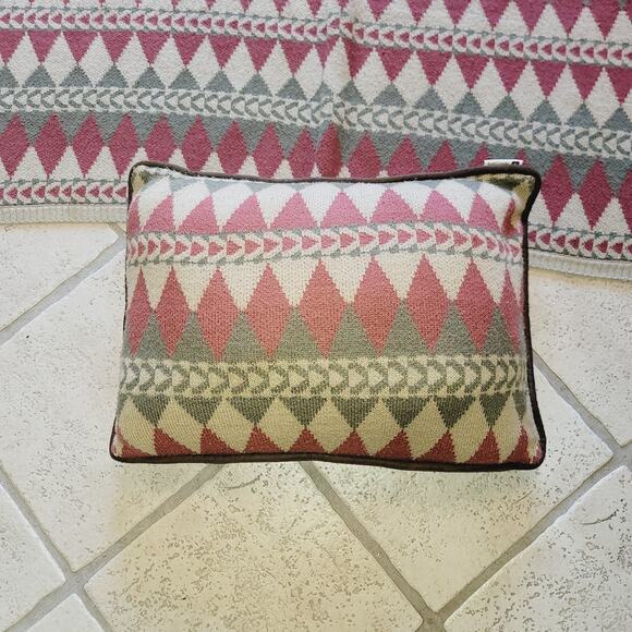 Hiend Accents Throw Blanket Marching Pillow Cabin Diamond Wine Green Cream - Picture 10 of 10